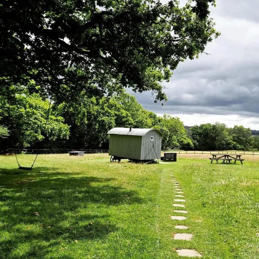 Skylark Shepherds Hut Royal Tunbridge Wells Exterior photo